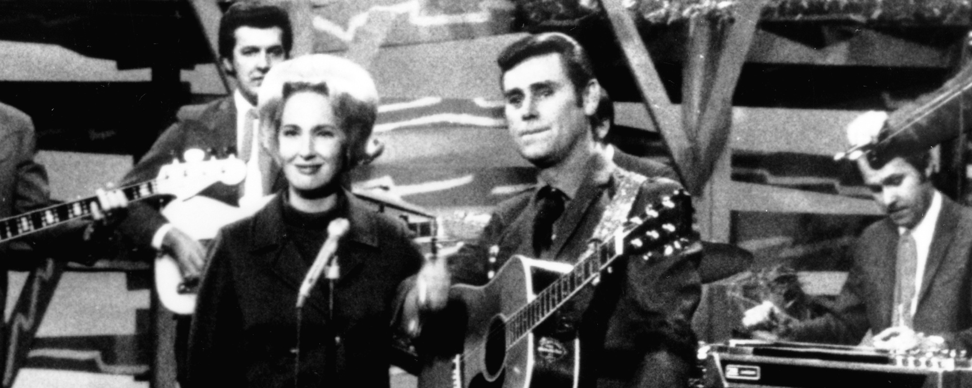 On This Day in 1971, One of Country Music’s Most Famous Couples Dropped Their First Album Together – American Songwriter